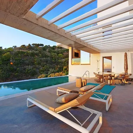 ヴィラ Luxury Tomillo