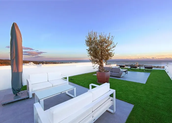 Luxury Tomillo Villa