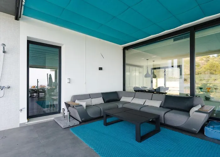 Luxury Tomillo Villa *