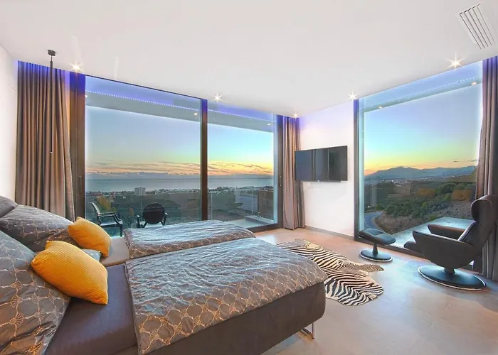 Luxury Tomillo Villa